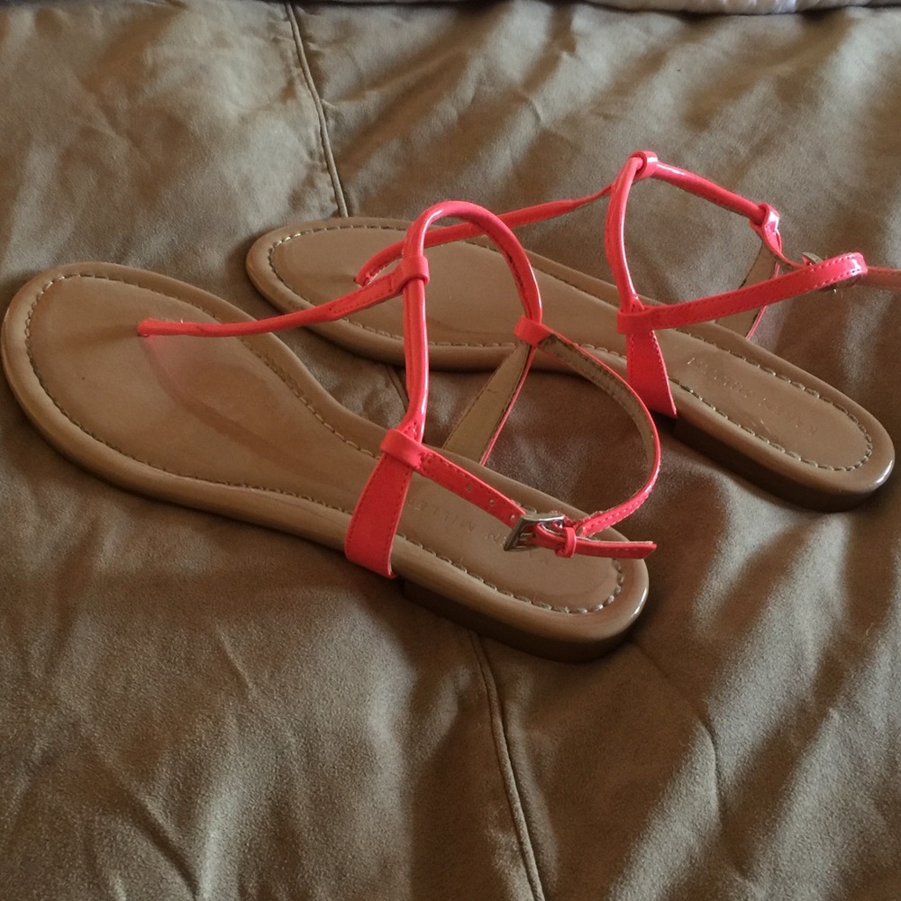 Karen Millen thong sandals